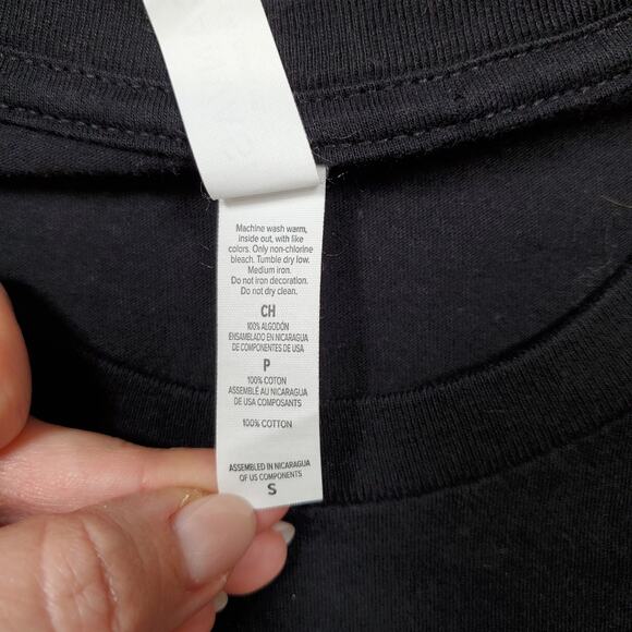 Taylor Swift Shirt Womens Small Reputation Stadium Tour Concert Band Swiftie - Picture 4 of 9